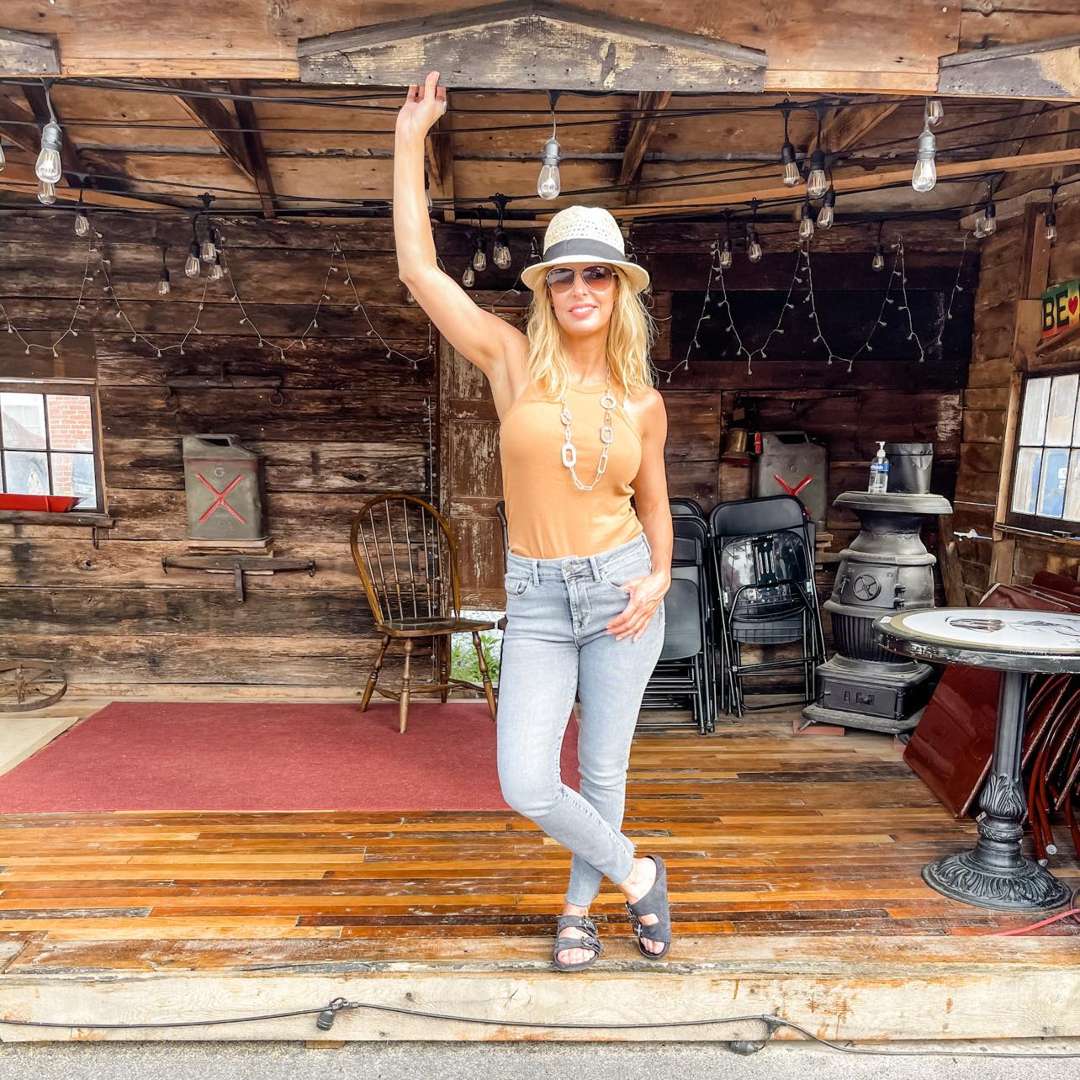 Stacey Jones @instylewithstacey