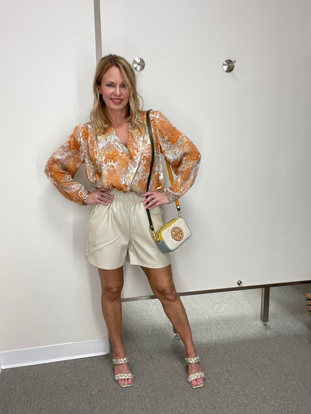 Four Outfits with Shorts Women Over 40 Can Wear