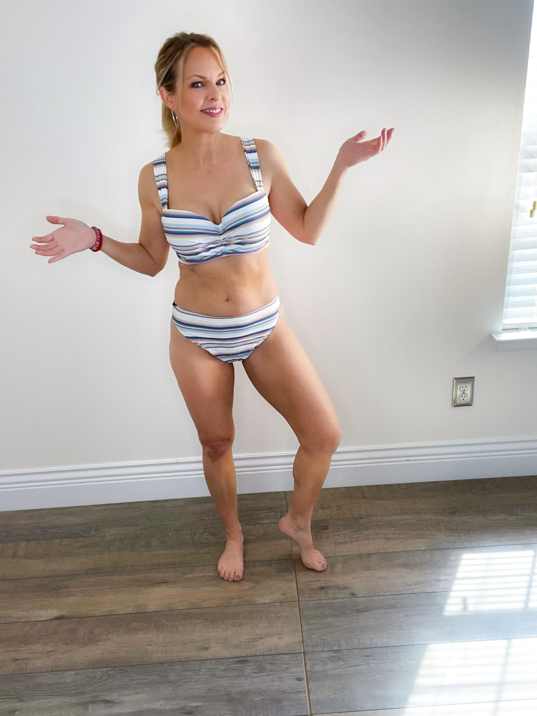 Women's Light Lift Wide Strap Bralette Bikini Top - Shade & Shore™