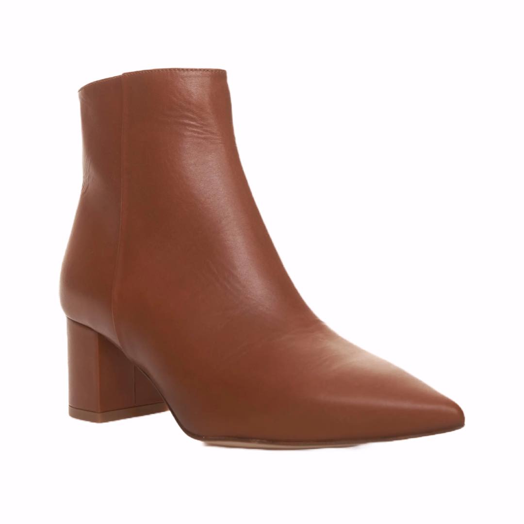 Jeanne II Pointed Toe Bootie | L'agence