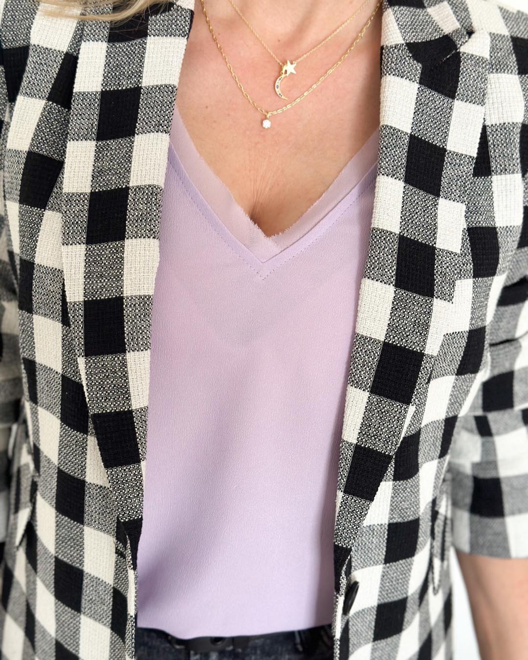 Elevate Your Style with this Nordstrom6 Approved Houndstooth Blazer