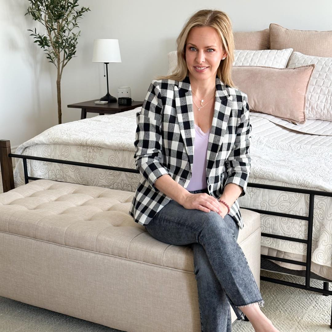 Elevate Your Style with this Nordstrom6 Approved Houndstooth Blazer