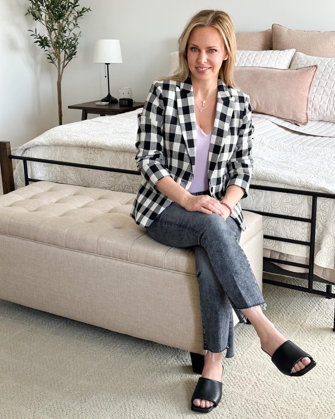 Elevate Your Style with this Nordstrom6 Approved Houndstooth Blazer