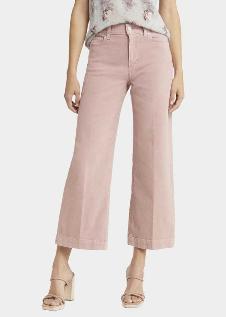 What Is Barbiecore? What Is Barbiecore?