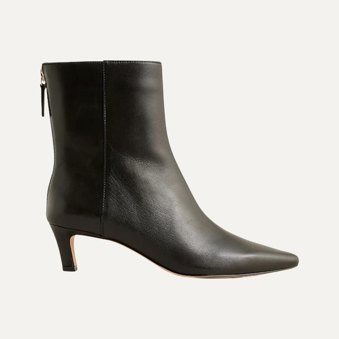 Stevie ankle boots in leather
