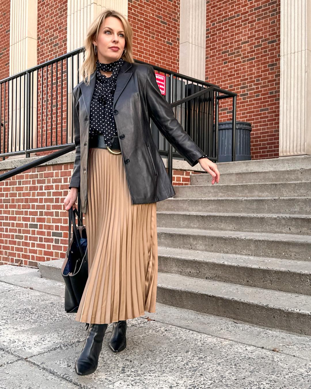 Stacey Jones (@instylewithstacey) is a freelance personal stylist and fashion blogger based in Washington DC.