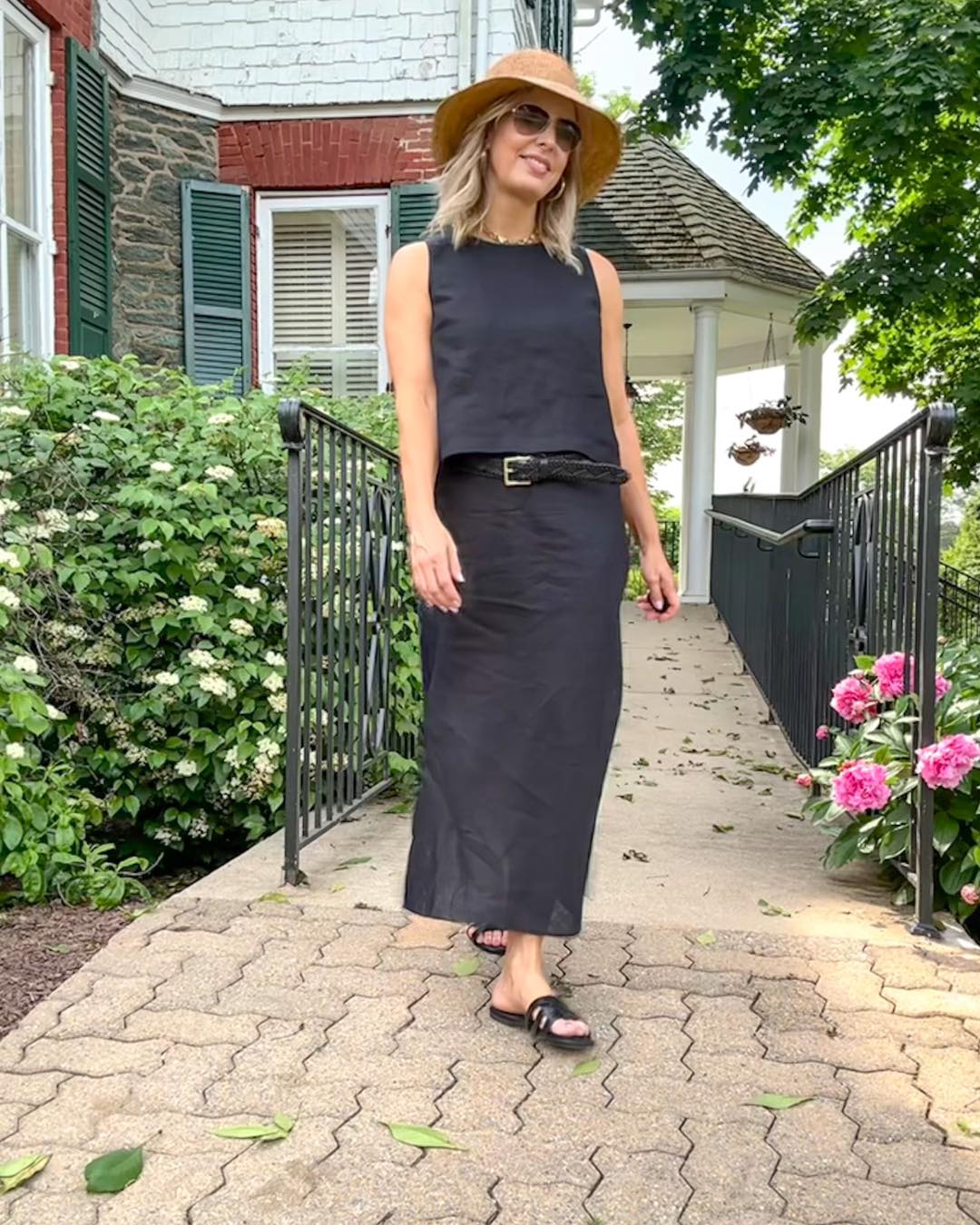 How to Wear Black in Summer