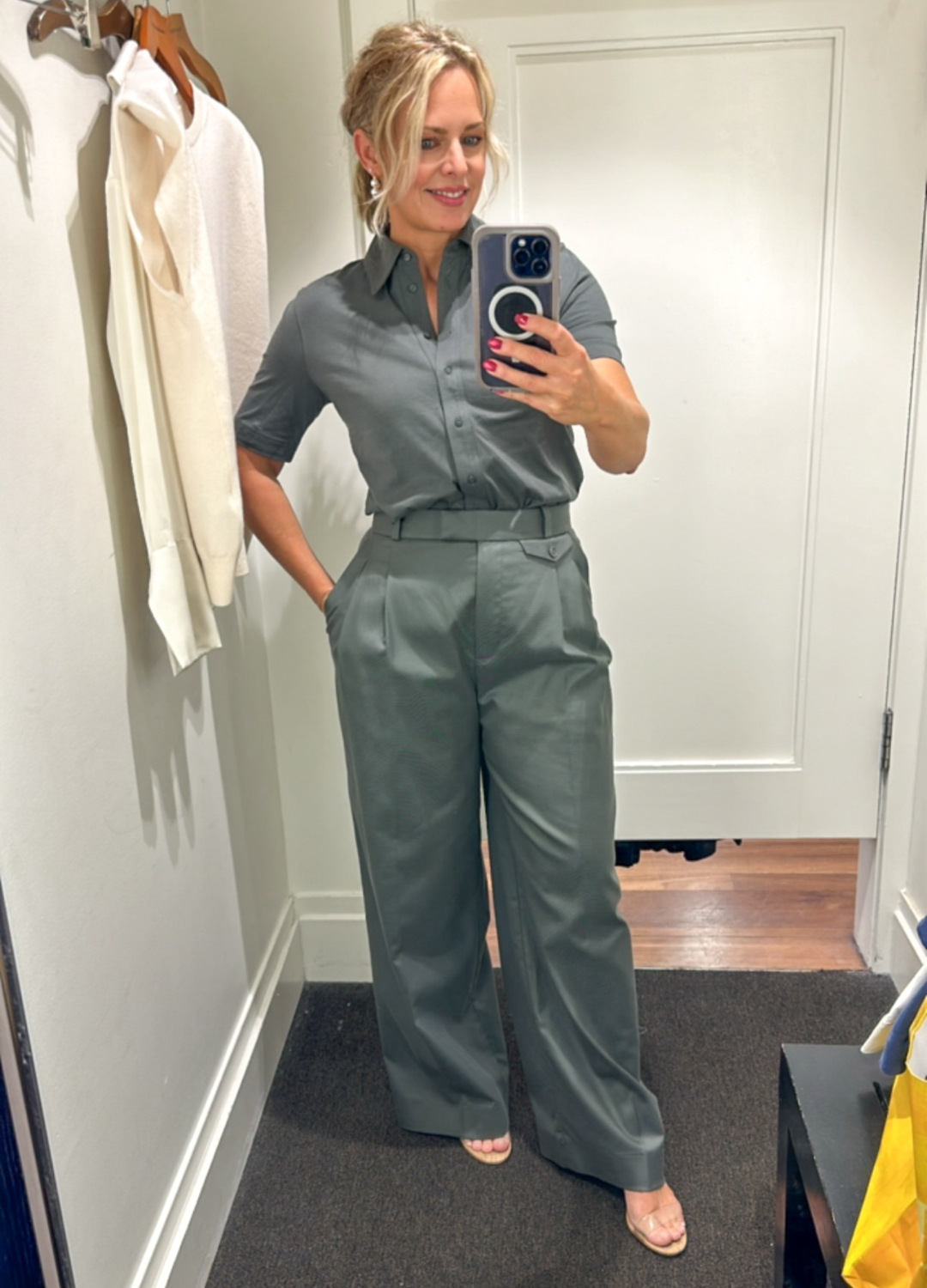 Banana Republic Try On